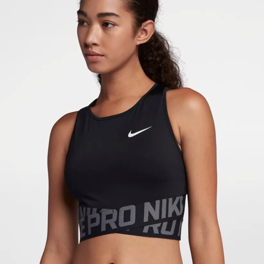 Nike Pro cropped tank